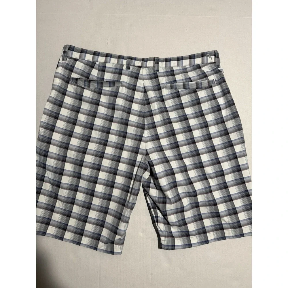 Tommy Bahama Grey Blue Red Plaid Flat Front Shorts,‎ Men's 36 #1162